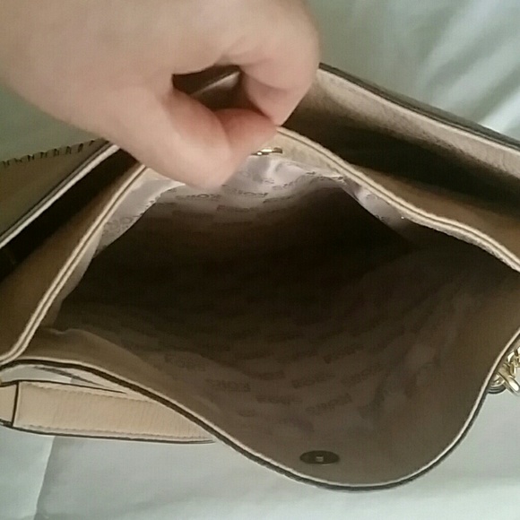 Michael Kors Leather Hobo and Chain. Brand new - Picture 3 of 6